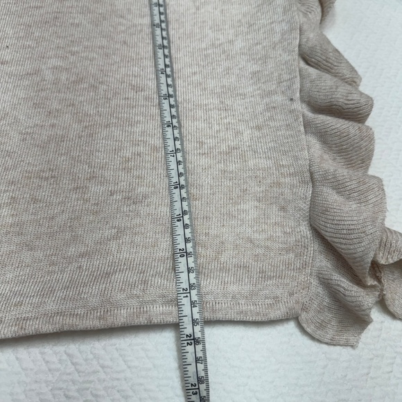 John + Jenn Beige Solid Pullover All Day Wear Sweater Size M - Picture 11 of 12